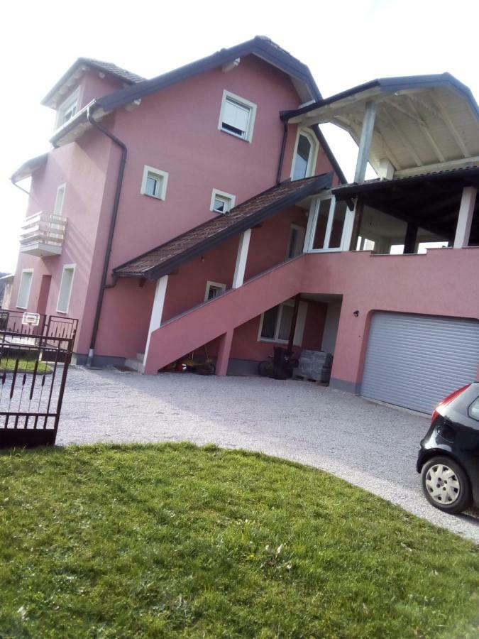 Studio Apartman Zagreb Horvati Rakov Potok Buitenkant foto